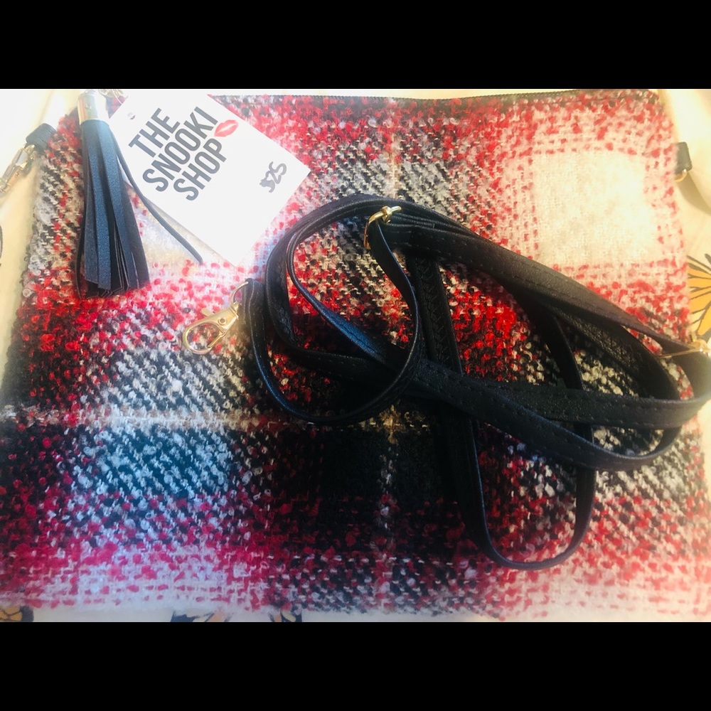 The Snooki  shop wristlet and Crossbody